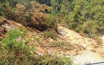 बैतडीमा जथाभावी घरेडी खन्दा क्याम्पस भवन जोखिममा 